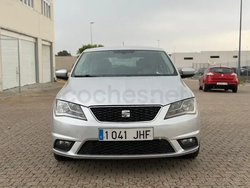 Usado Seat Toledo Style 115 CV (84 kW) 2015 Gris / plata Utilitario
