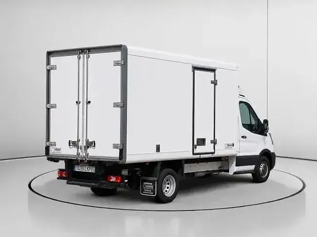 Usado Ford Transit Trend 170 CV (125 kW) 2020 Blanco Familiar
