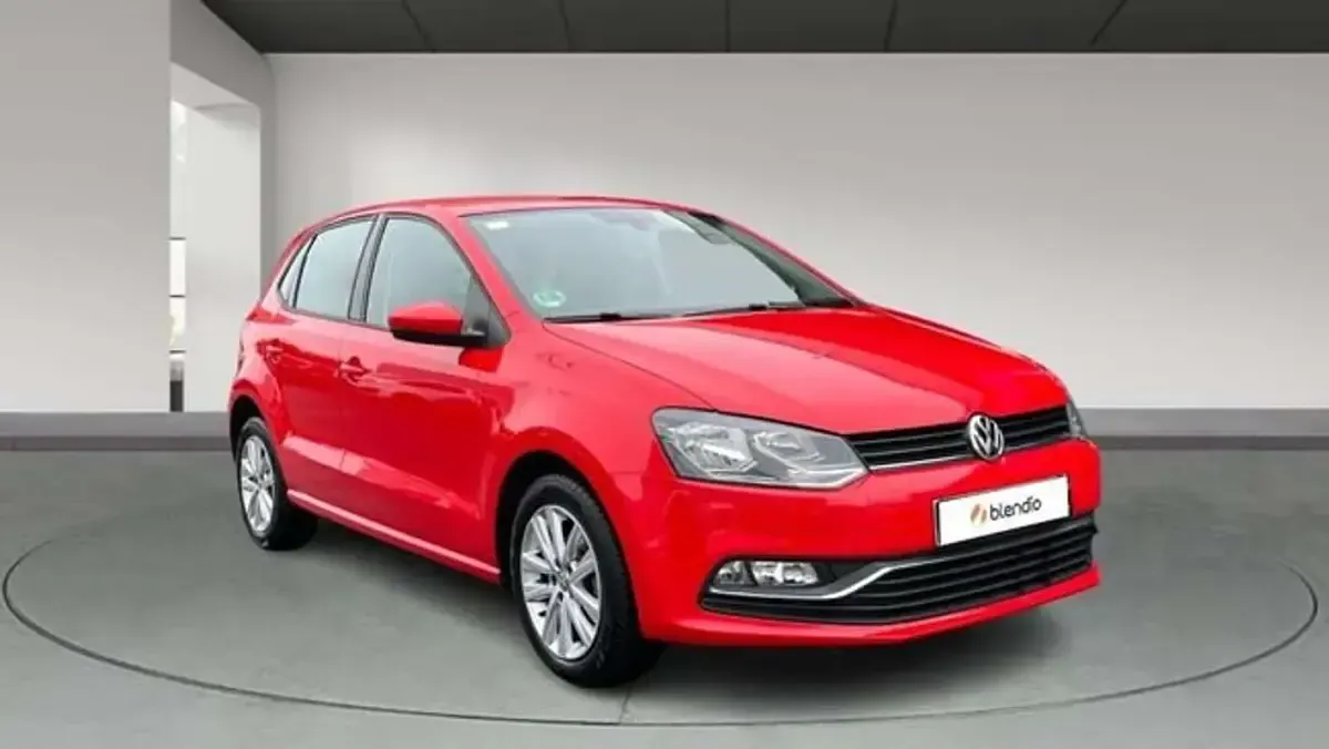 Begagnad VW Polo Advance 90 HK (66 kW) 2016 Röd Halvkombi