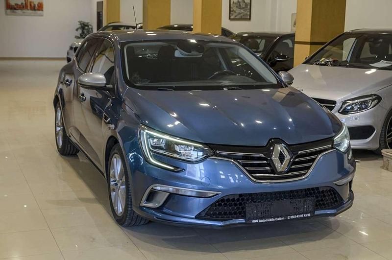 Usado Renault Mégane GT Line GT-Line 132 CV (97 kW) 2017 Azul Utilitario