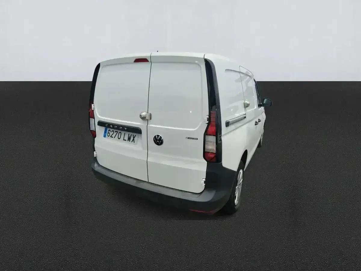 Usado VW Caddy 122 CV (89 kW) 2022 Blanco Monovolumen
