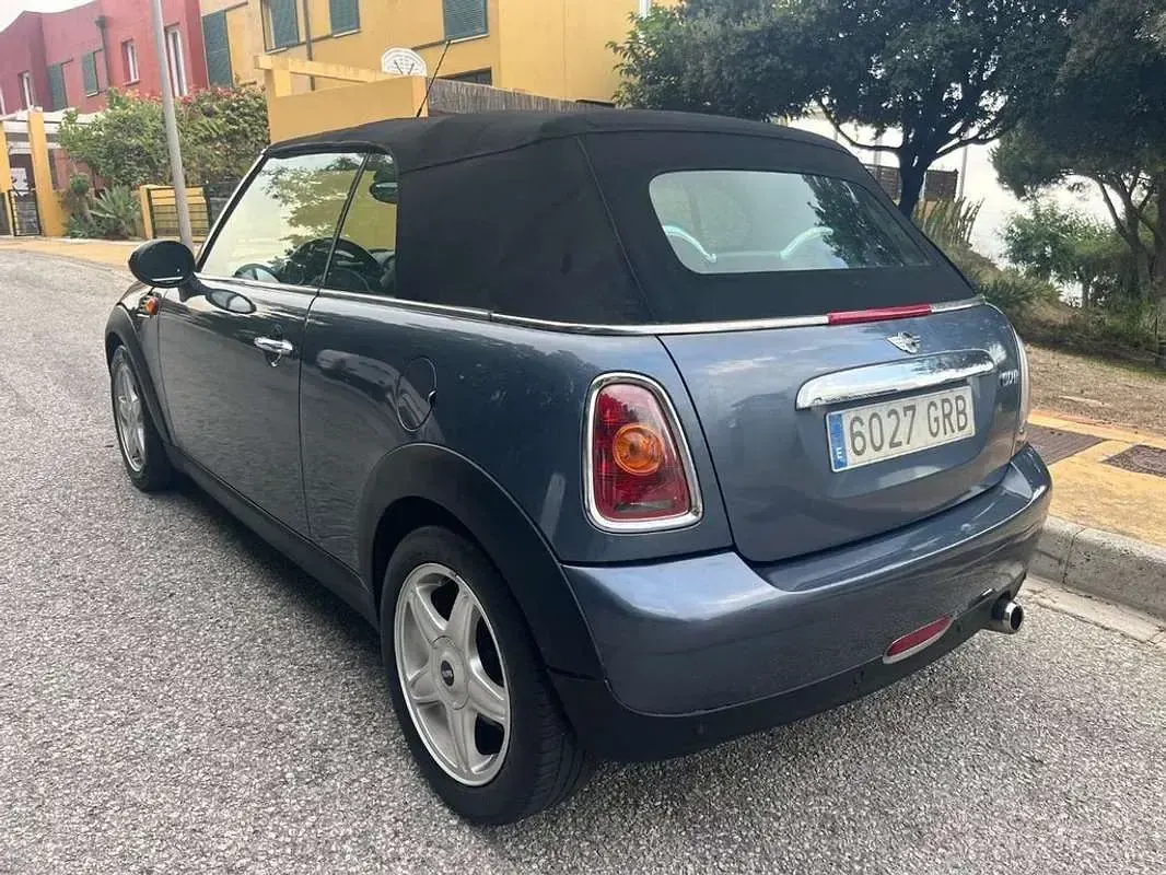 Usado Mini Cooper Cabriolet 120 CV (88 kW) 2009 Gris Descapotable