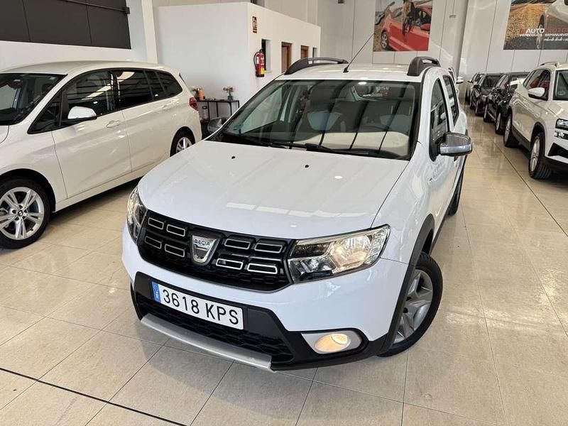 Blanco Usado 2018 Dacia Sandero Comfort Utilitario | 11.899 € (Un poco caro) - Imagen 1/4