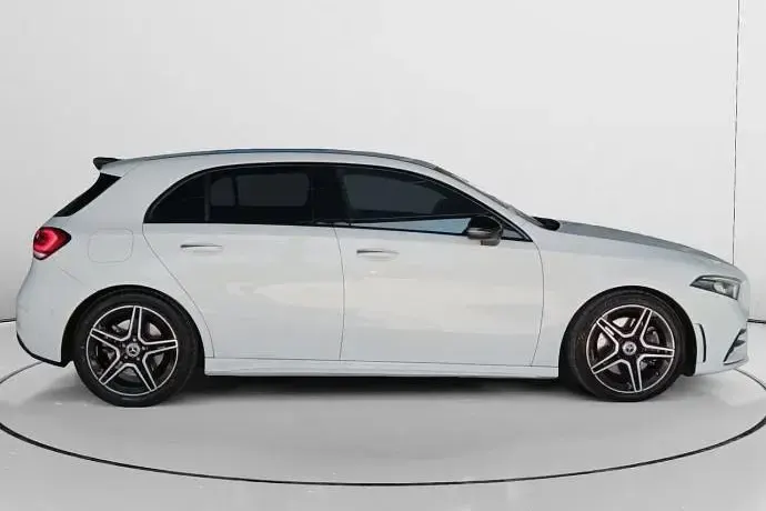 Usado Mercedes A250 218 CV (160 kW) 2021