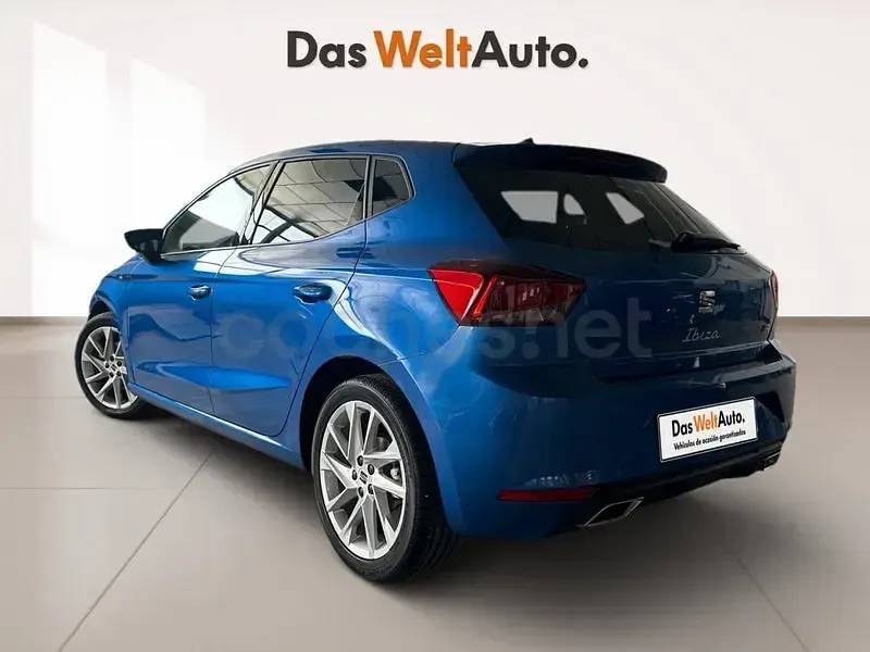 Usado Seat Ibiza FR 150 CV (110 kW) 2022 Azul Utilitario