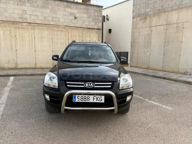 Usado Kia Sportage 140 CV (102 kW) 2008 Negro SUV