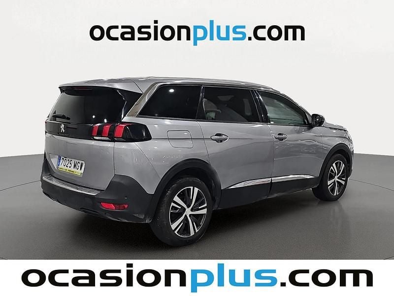 Usado Peugeot 5008 Allure 130 CV (95 kW) 2023 Gris SUV