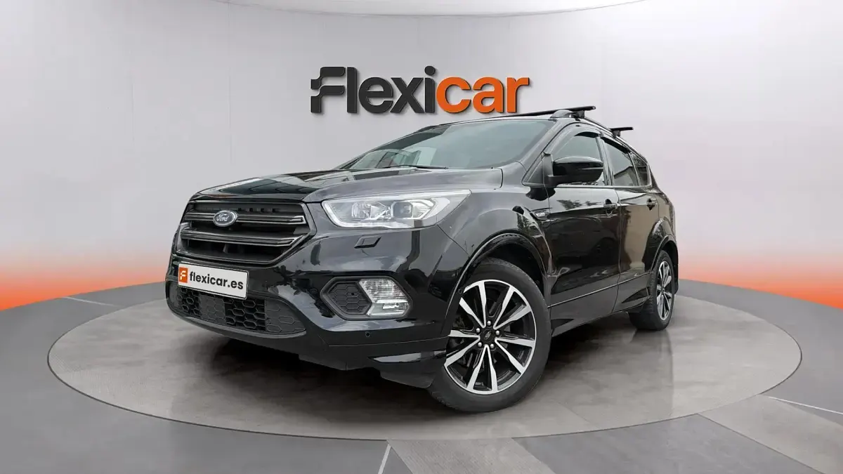 Usado Ford Kuga ST-Line 150 CV (110 kW) 2018 Negro SUV