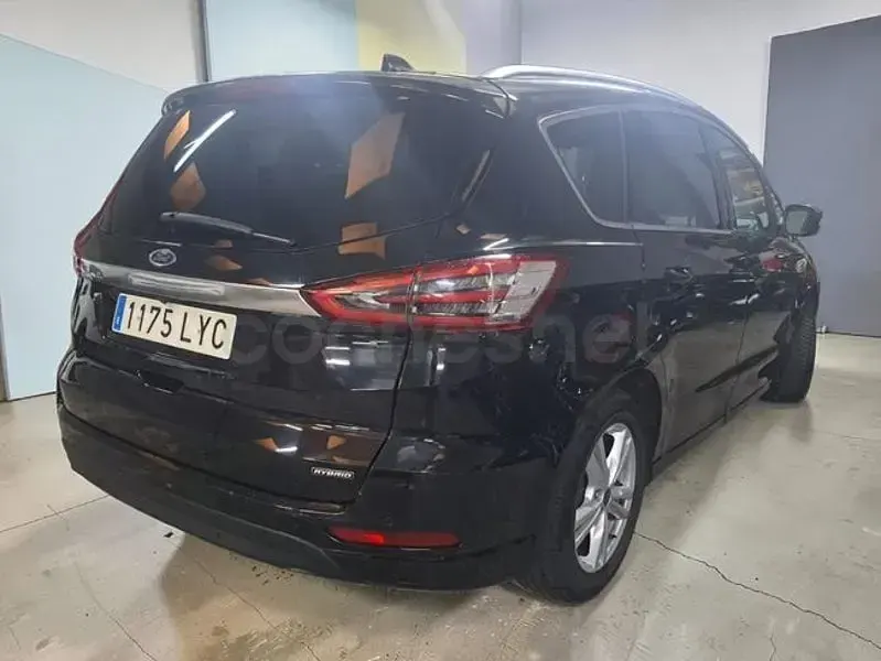 Usado Ford S-MAX Titanium 190 CV (139 kW) 2022 Negro Monovolumen