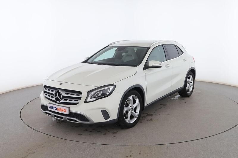 Blanco Usado 2017 Mercedes GLA200 SUV | 18.599 € (Precio justo) - Imagen 1/3