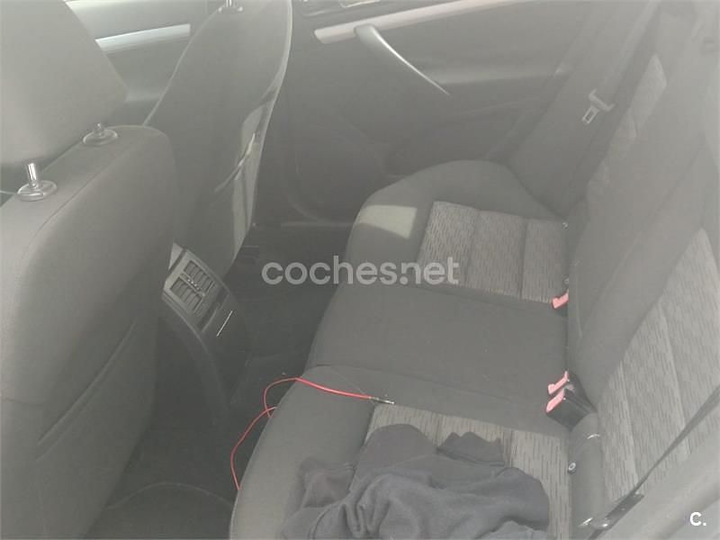 Usado Skoda Octavia Family 105 CV (77 kW) 2012 Blanco Berlina