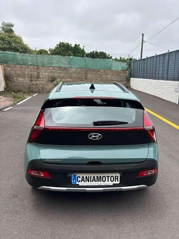 Usado Hyundai Bayon 101 CV (74 kW) 2023 Verde SUV