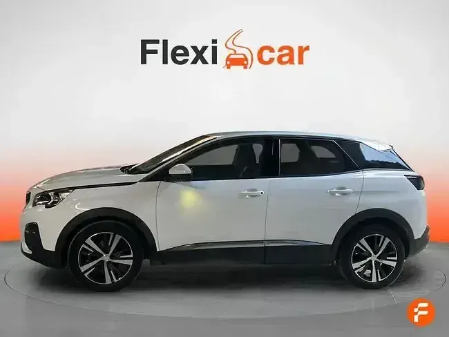 Usado Peugeot 3008 Allure 130 CV (95 kW) 2018 Blanco SUV