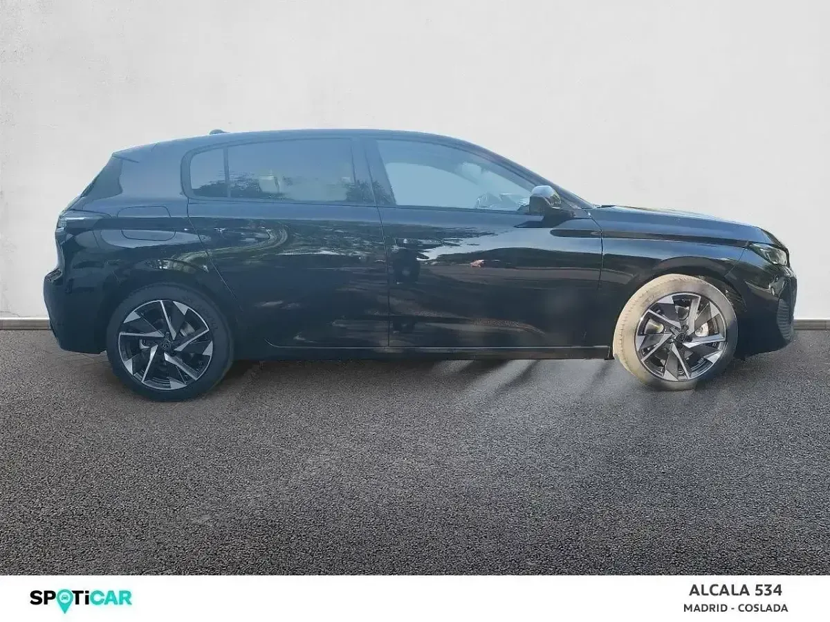 Usado Peugeot 308 Allure 130 CV (95 kW) 2024 Negro Berlina