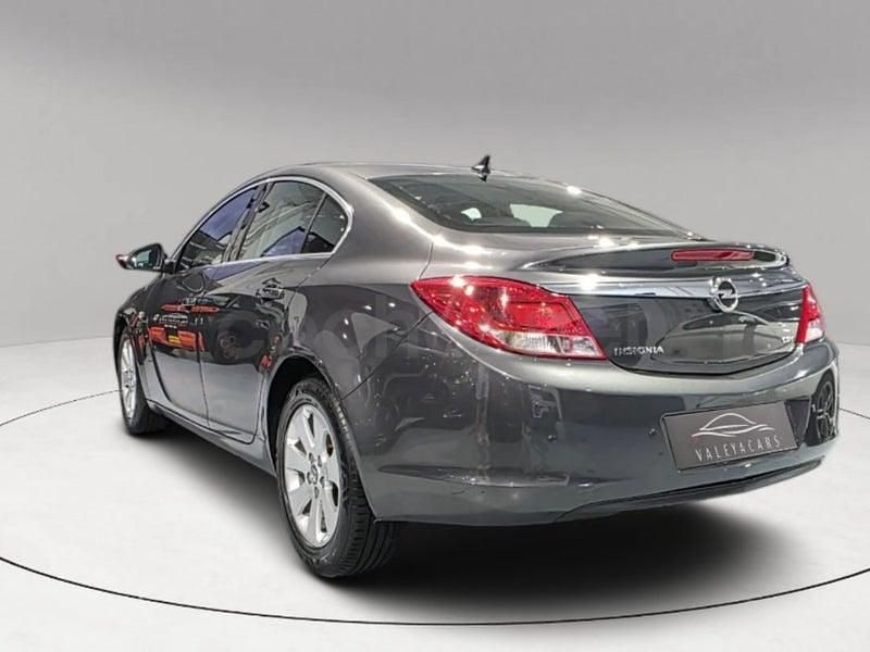 Usado Opel Insignia Selective 130 CV (95 kW) 2012 Gris / plata Berlina