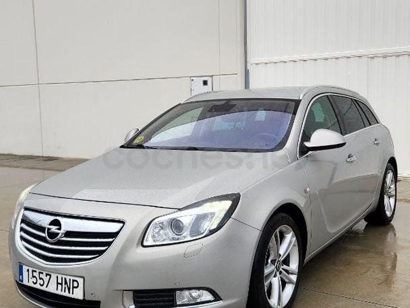 Usado Opel Insignia Eco 160 CV (117 kW) 2013 Beige Familiar