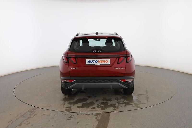 Usado Hyundai Tucson 150 CV (110 kW) 2022 Rojo SUV