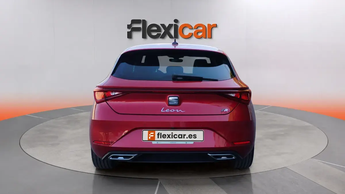 Usado Seat Leon FR 150 CV (110 kW) 2021 Rojo Berlina