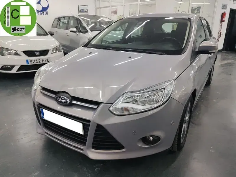 Używany Ford Focus 125 KM (91 kW) 2013 Szary Sedan/Limuzyna