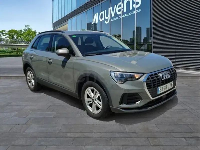 Usado Audi Q3 S-Line 150 CV (110 kW) 2022 Gris / plata SUV