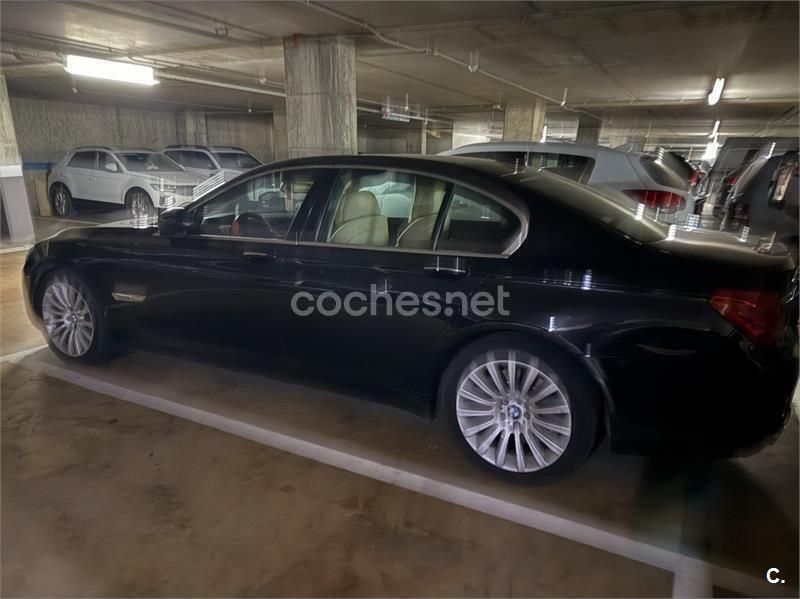 Negro Usado 2010 BMW 750 Berlina | 15.500 € - Imagen 1/2