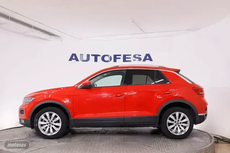 Usado VW T-Roc Advance 150 CV (110 kW) 2020 Rojo SUV