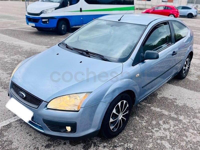 Usado Ford Focus Trend 109 CV (80 kW) 2007 Azul Berlina