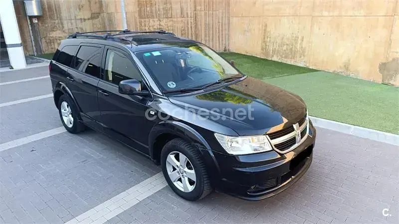 Usado Dodge Journey SE 140 CV (102 kW) 2010 Negro SUV