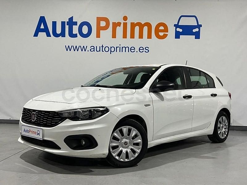 Usado Fiat Tipo Business 120 CV (88 kW) 2019 Blanco Berlina