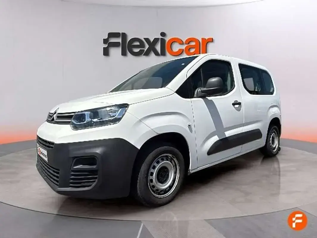 Usado Citroën Berlingo Feel 102 CV (75 kW) 2019 Blanco Monovolumen