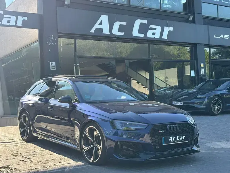 Usado Audi RS4 450 CV (330 kW) 2019 Azul Familiar