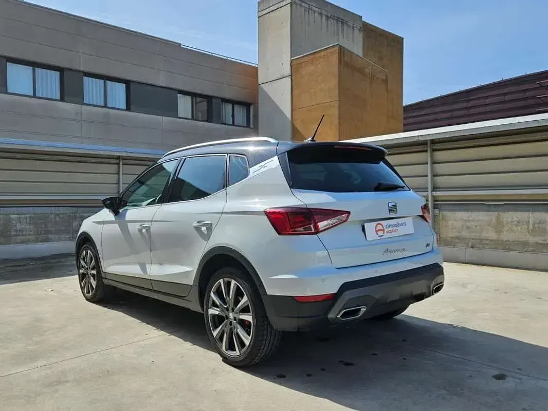 Usado Seat Arona FR 150 CV (110 kW) 2024 Blanco SUV