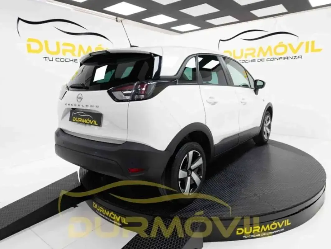 Usado Opel Crossland Edition 110 CV (80 kW) 2022 Blanco SUV