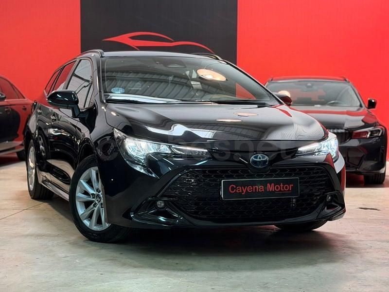 Usado Toyota Corolla Active 140 CV (102 kW) 2024 Negro Familiar