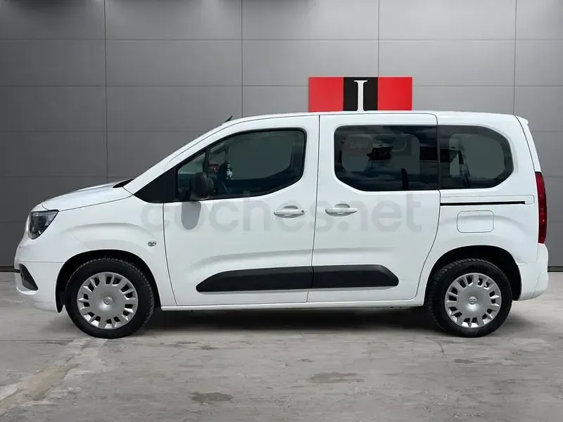Usado Opel Combo Life Edition+ 110 CV (80 kW) 2021 Blanco Monovolumen