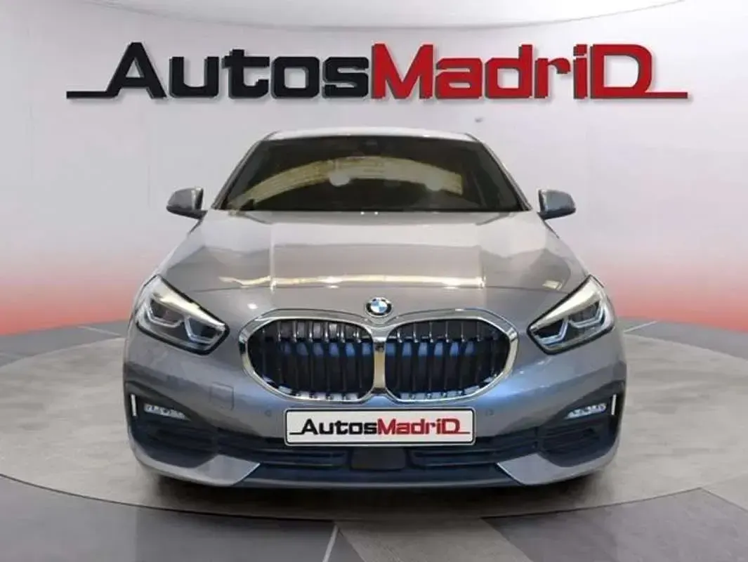 Usado BMW 116 Comfort Edition 116 CV (85 kW) 2023 Gris Utilitario