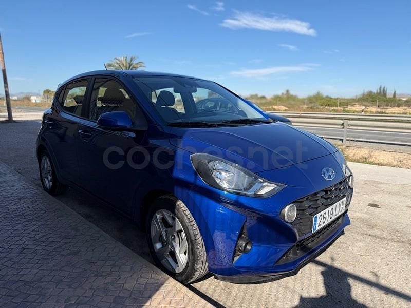 Usado Hyundai i10 67 CV (49 kW) 2022 Azul Utilitario