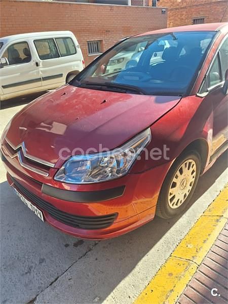 Rojo Usado 2006 Citroën C4 Berlina | 850 € (Super precio) - Imagen 1/4