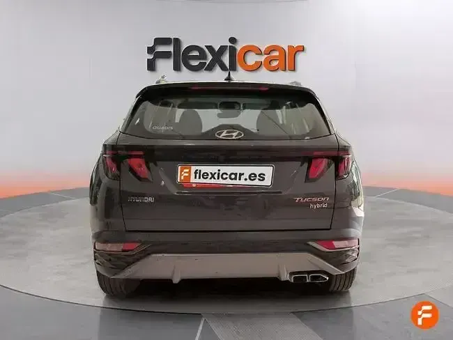 Usado Hyundai Tucson 136 CV (100 kW) 2022 Gris SUV