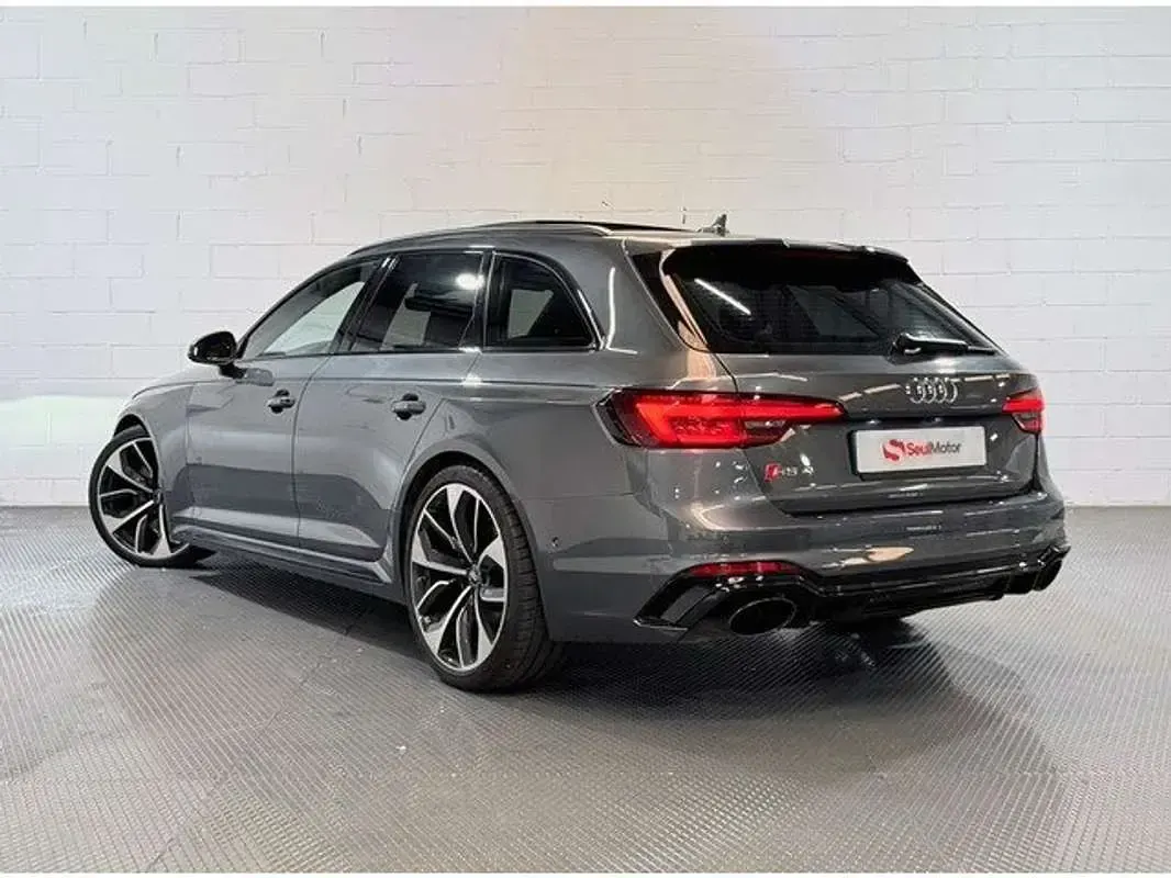 Usado Audi RS4 450 CV (330 kW) 2018 Gris Familiar