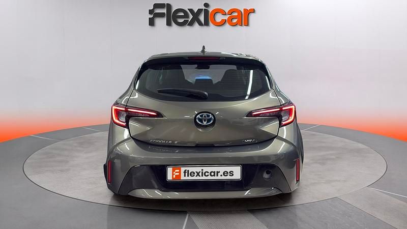 Usado Toyota Corolla Active 140 CV (102 kW) 2024 Marrón Berlina