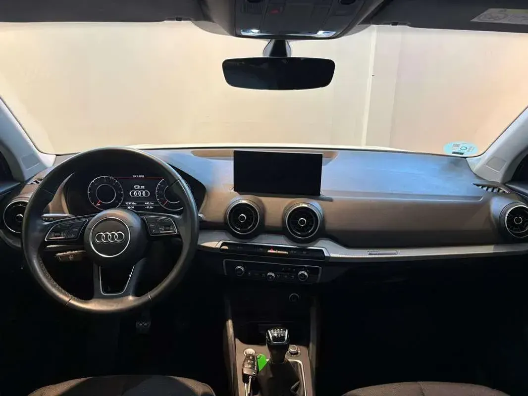 Usado Audi Q2 Advanced Plus 116 CV (85 kW) 2022 Blanco SUV