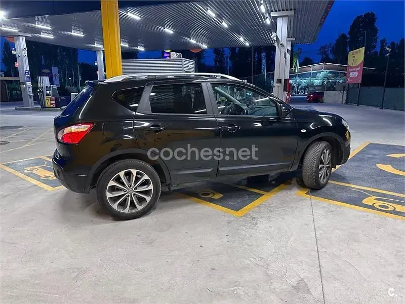 Usado Nissan Qashqai Premium Edition 140 CV (102 kW) 2012 Negro SUV