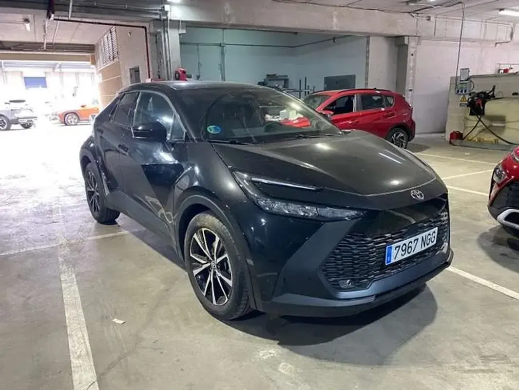 Usado Toyota C-HR Advance 140 CV (102 kW) 2025 Negro SUV
