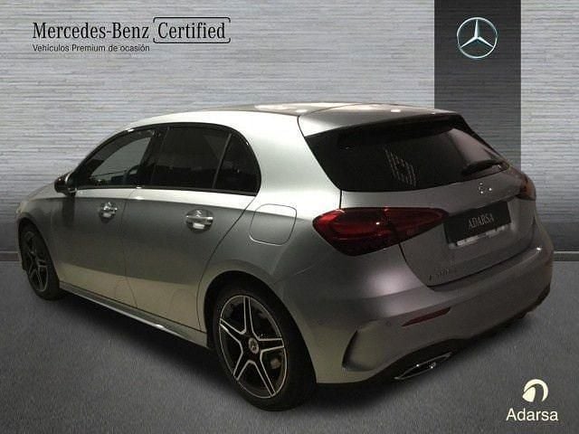 Usado Mercedes A180 AMG line 116 CV (85 kW) 2026 Plata hightech