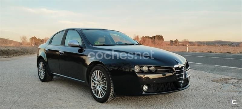 Negro Usado 2009 Alfa Romeo 159 Distinctive Berlina | 4250 € (Precio justo) - Imagen 1/4