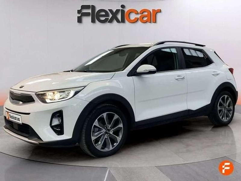 Usado Kia Stonic 110 CV (80 kW) 2018 Blanco SUV