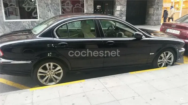 Usado Jaguar X-type Executive 155 CV (114 kW) 2007 Negro Berlina