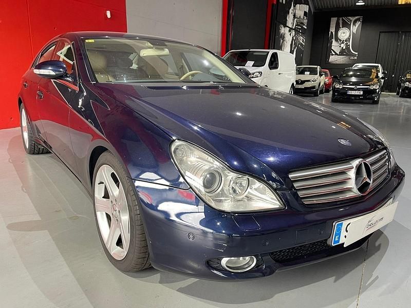Usado Mercedes CLS320 224 CV (164 kW) 2005 Azul Berlina