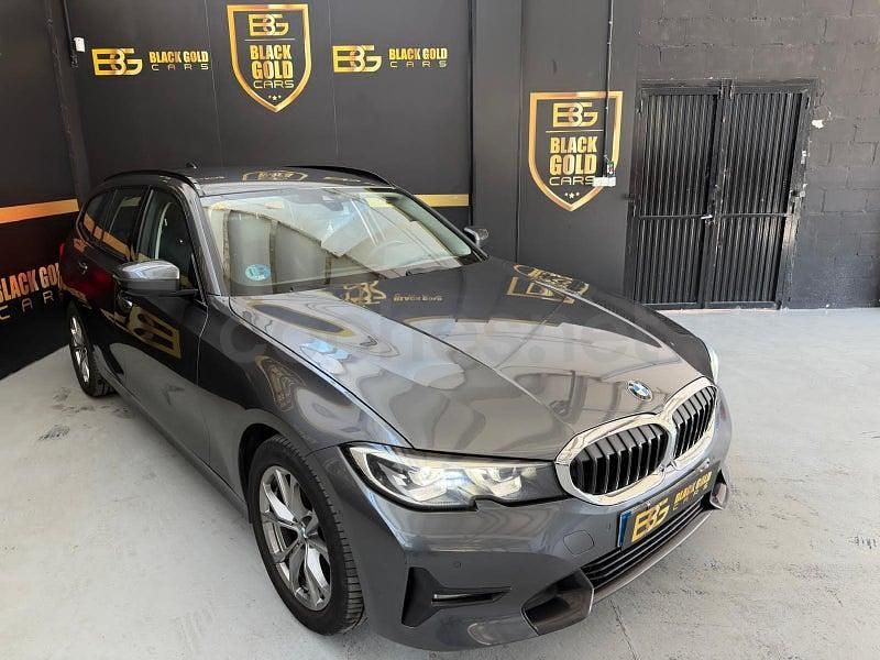 Usado BMW 320e Sport Line 190 CV (139 kW) 2020 Gris / plata Familiar
